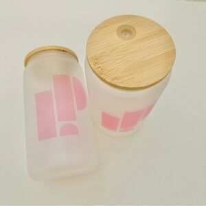 Set of 2 Glass Tumblers With Straws and Bamboo Lids